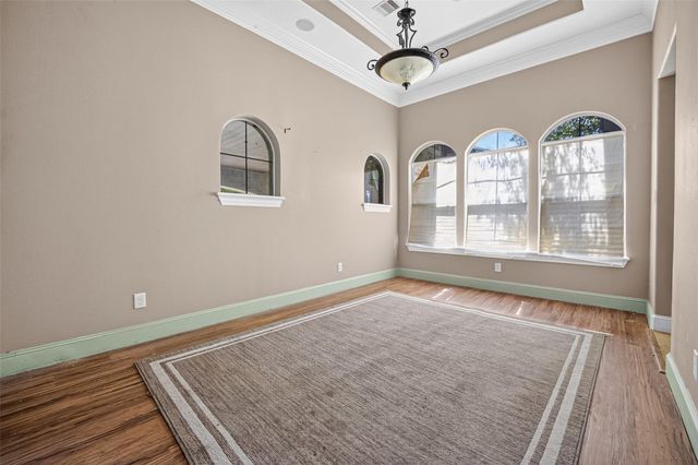 5771 Belarbor Street, Houston, TX 77033