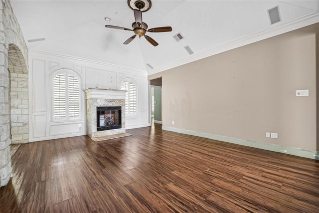 5771 Belarbor Street, Houston, TX 77033