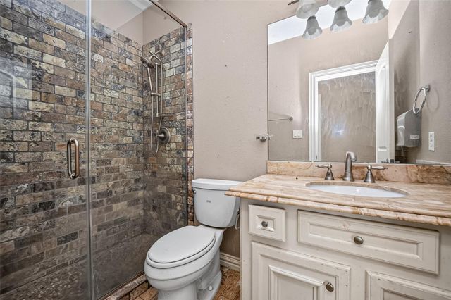 5771 Belarbor Street, Houston, TX 77033
