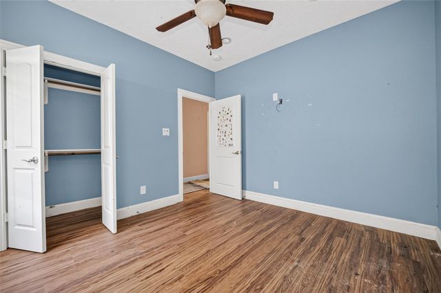 5771 Belarbor Street, Houston, TX 77033