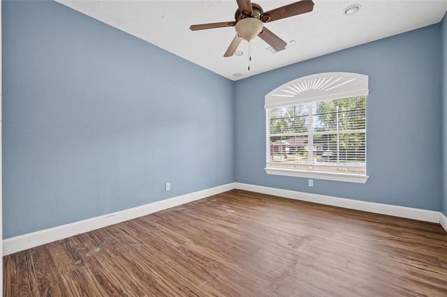 5771 Belarbor Street, Houston, TX 77033