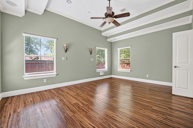 5771 Belarbor Street, Houston, TX 77033