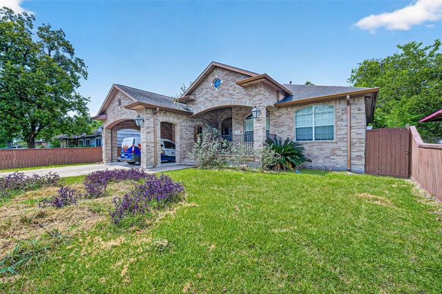 5771 Belarbor Street, Houston, TX 77033