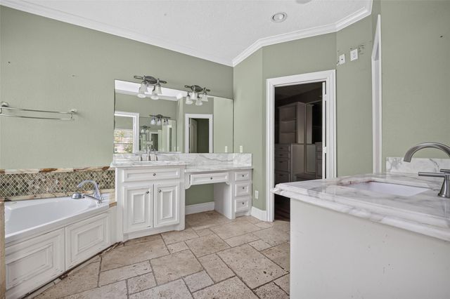 5771 Belarbor Street, Houston, TX 77033