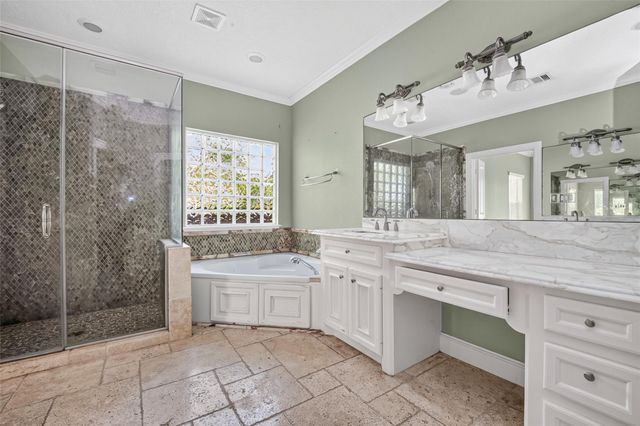 5771 Belarbor Street, Houston, TX 77033