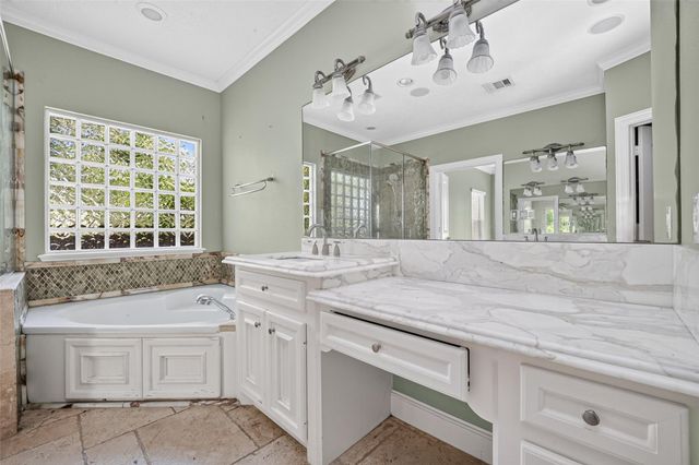 5771 Belarbor Street, Houston, TX 77033