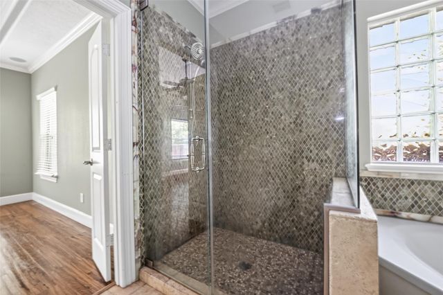 5771 Belarbor Street, Houston, TX 77033