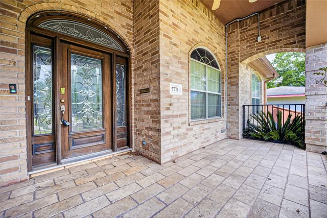 5771 Belarbor Street, Houston, TX 77033