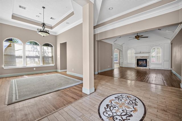5771 Belarbor Street, Houston, TX 77033