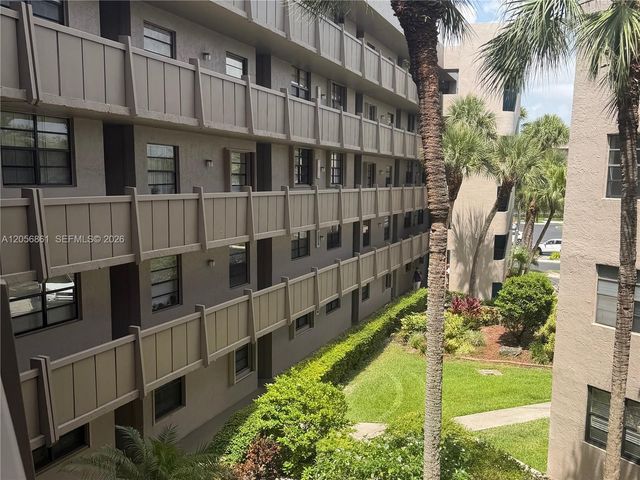 1000 Colony Point Circle 308, Pembroke Pines, FL 33026