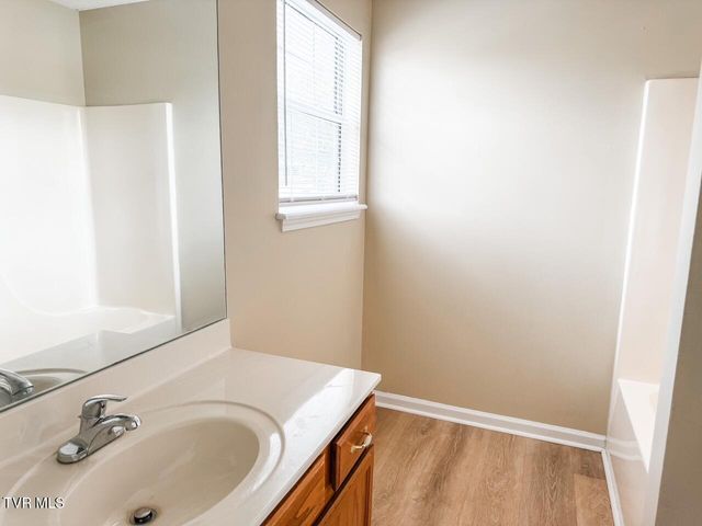 112 Boardwalk, Bristol, TN 37620