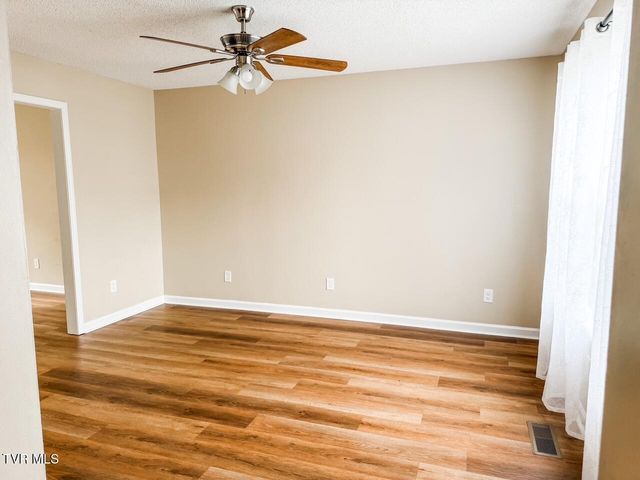 112 Boardwalk, Bristol, TN 37620