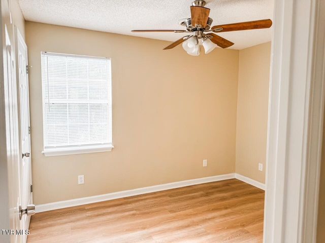 112 Boardwalk, Bristol, TN 37620