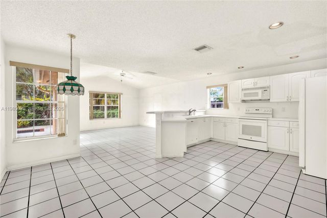 21232 SW 94th Ct, Cutler Bay, FL 33189