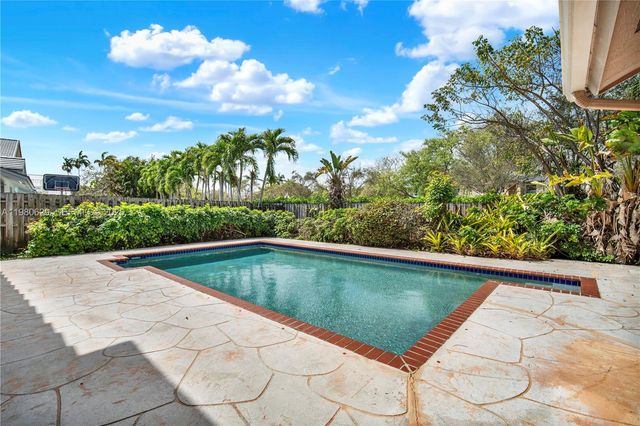 21232 SW 94th Ct, Cutler Bay, FL 33189