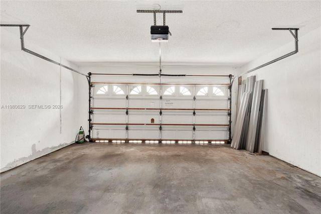 21232 SW 94th Ct, Cutler Bay, FL 33189