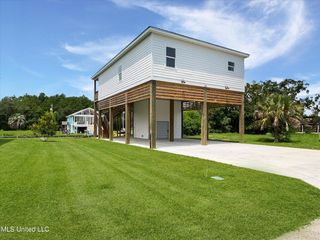 56 Good Street, Bay Saint Louis, MS 39520