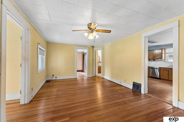 152 Harrison Street, Council Bluffs, IA 51503