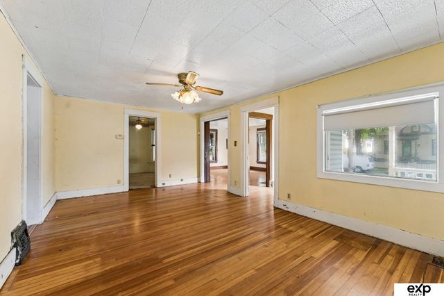 152 Harrison Street, Council Bluffs, IA 51503
