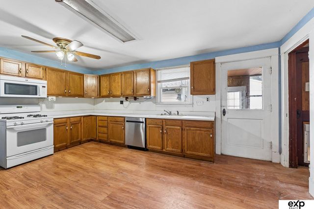 152 Harrison Street, Council Bluffs, IA 51503