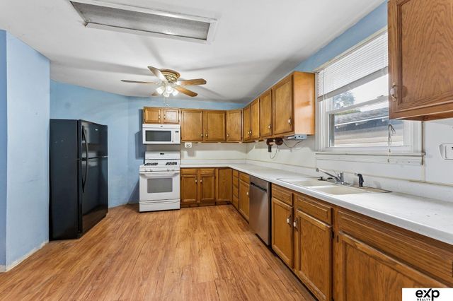 152 Harrison Street, Council Bluffs, IA 51503