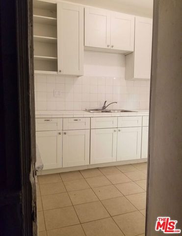 6640 Leland Way, Los Angeles, CA 90028