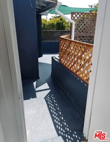 6640 Leland Way, Los Angeles, CA 90028