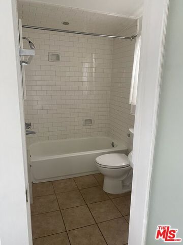 6640 Leland Way, Los Angeles, CA 90028