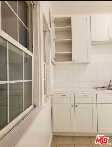 6640 Leland Way, Los Angeles, CA 90028