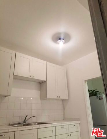 6640 Leland Way, Los Angeles, CA 90028