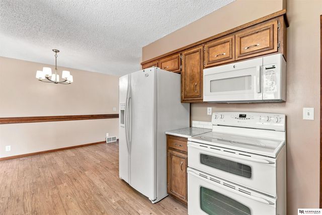 2610 Seaton Avenue, Fremont, NE 68025