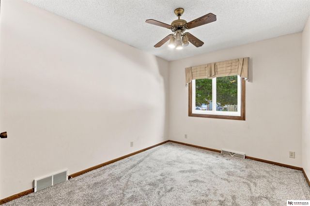 2610 Seaton Avenue, Fremont, NE 68025