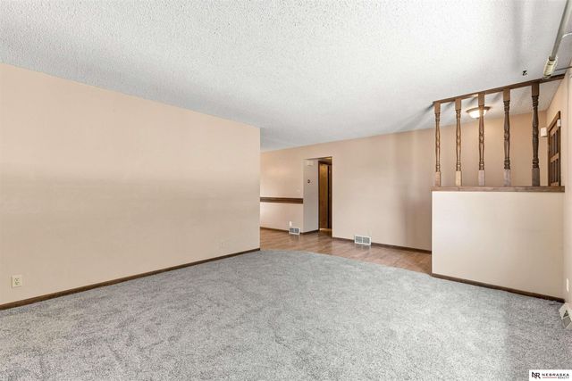 2610 Seaton Avenue, Fremont, NE 68025