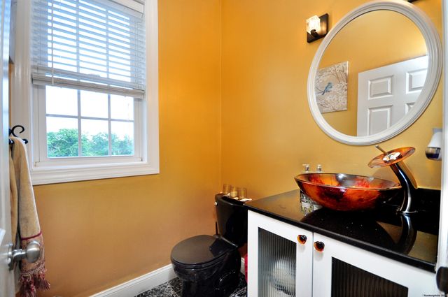 3 Maplecrest Lane, Hamden, CT 06514