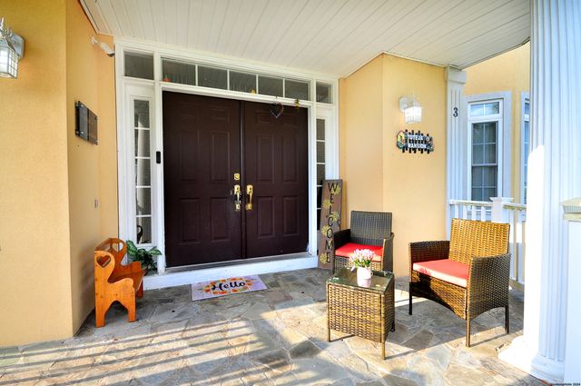 3 Maplecrest Lane, Hamden, CT 06514