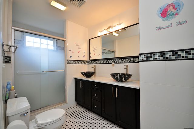 3 Maplecrest Lane, Hamden, CT 06514