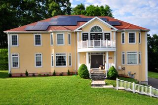 3 Maplecrest Lane, Hamden, CT 06514