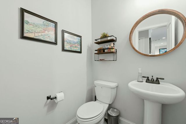 905 Maple Creek Court, Loganville, GA 30052