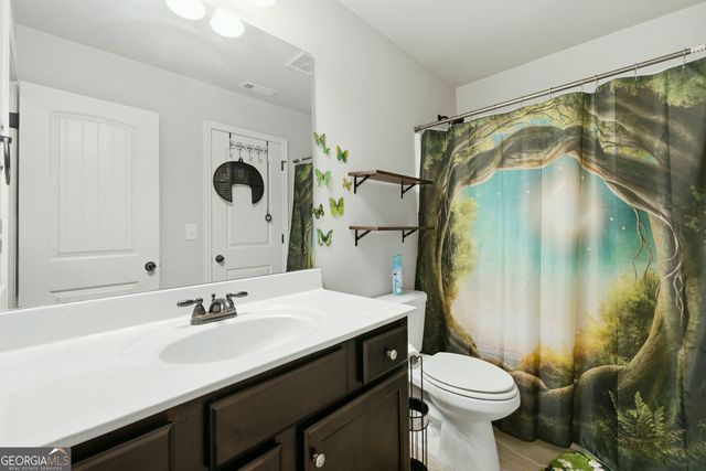 905 Maple Creek Court, Loganville, GA 30052