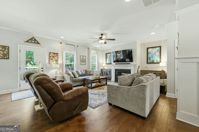 905 Maple Creek Court, Loganville, GA 30052