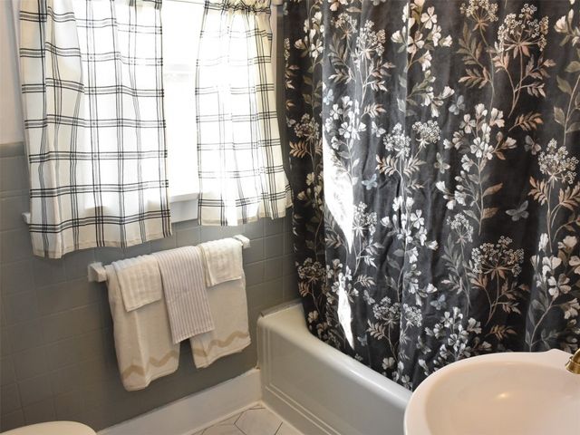 336 THOMAS Street, Cambridge Springs, PA 16403