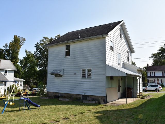 336 THOMAS Street, Cambridge Springs, PA 16403
