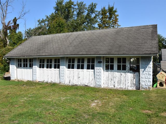 336 THOMAS Street, Cambridge Springs, PA 16403