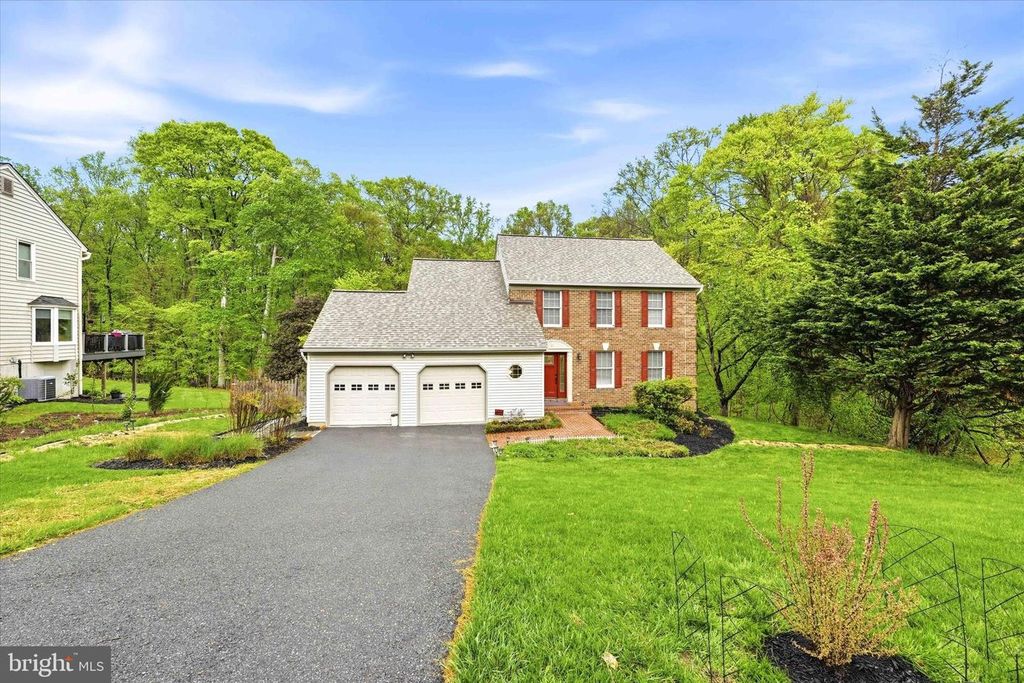 Image 38 of property listing at 8522 AUTUMN RUST RD, Ellicott City, MD 21043