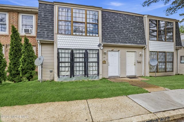 186 Coventry Drive, Lakewood, NJ 08701