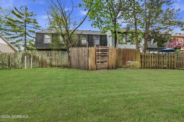 186 Coventry Drive, Lakewood, NJ 08701