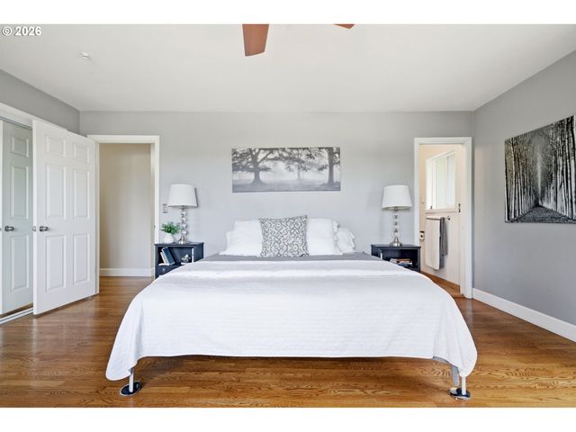 5615 FIRST Ct, West Linn, OR 97068