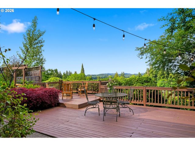 5615 FIRST Ct, West Linn, OR 97068