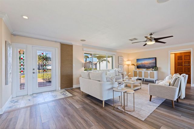 2024 MASSACHUSETTS AVENUE NE, St Petersburg, FL 33703