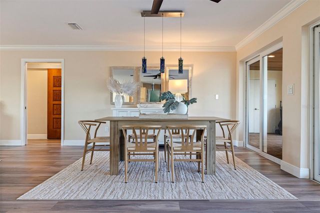 2024 MASSACHUSETTS AVENUE NE, St Petersburg, FL 33703